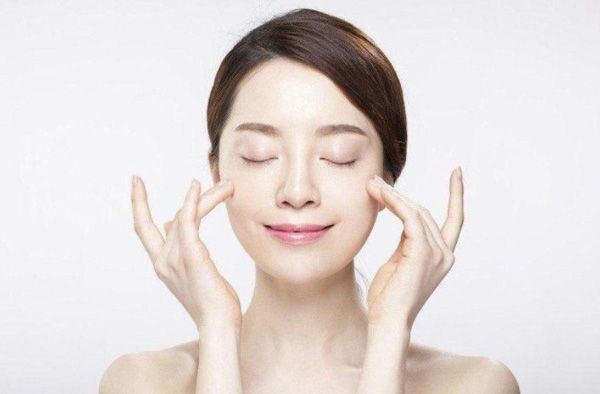 Aloe vera là gì? Công dụng của Aloe vera trong mỹ phẩm như thế nào?