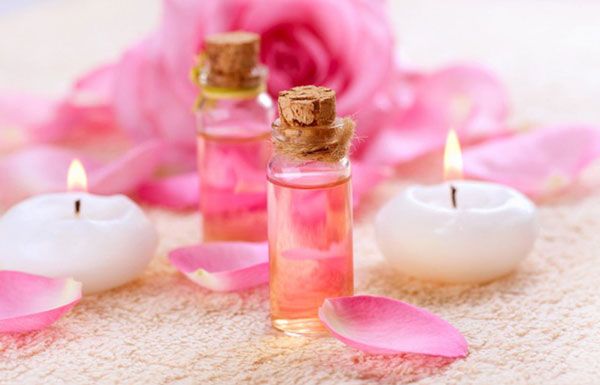 Hướng dẫn 10 cách làm nước hoa hồng dưỡng da đơn giản tại nhà - 12