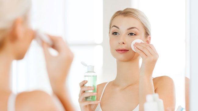BHA là gì? Cách sử dụng BHA đúng cách (Từng Bước đẹp da)