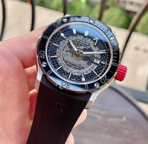Top 5 đồng hồ lặn chịu lực tốt được dân lặn đánh giá vượt trội về độ cao năm nay