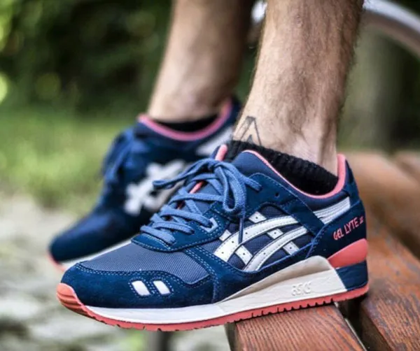 Giày Asics là của nước nào? Top 4 giày thể thao Asics được yêu rất thích