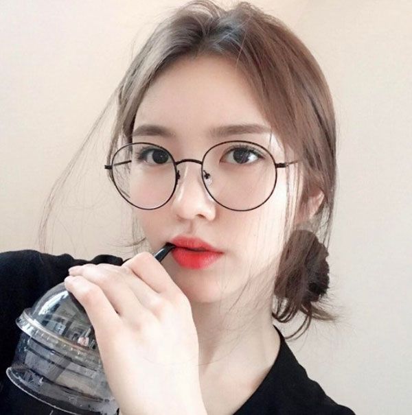 Top 12 kính mắt Nobita gọng tròn phù hợp với mọi gương mặt