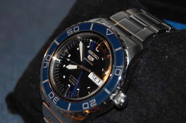 Máy đồng hồ in-house là gì? Top 6 đồng hồ in-house của hãng Seiko được nhiều khách hàng yêu thích - 9