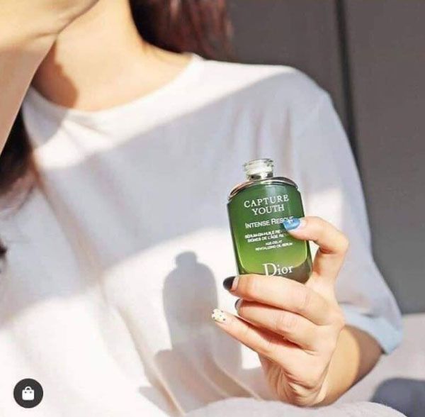 Mỹ phẩm organic có tốt không? Top 10 mỹ phẩm làm đẹp da organic được yêu rất thích