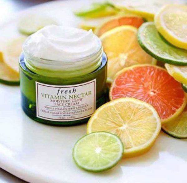 Mỹ phẩm organic có tốt không? Top 10 mỹ phẩm làm đẹp da organic được yêu rất thích