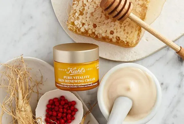 Mỹ phẩm organic có tốt không? Top 10 mỹ phẩm làm đẹp da organic được yêu rất thích