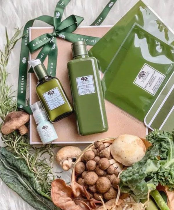Mỹ phẩm organic có tốt không? Top 10 mỹ phẩm làm đẹp da organic được yêu rất thích