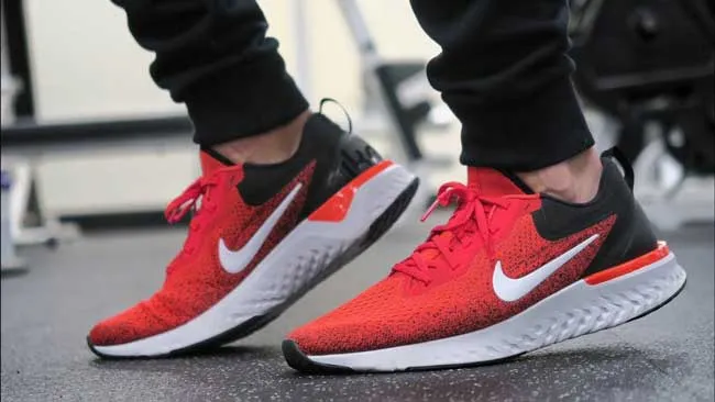Review 7 đôi giày thể thao Nike Epic React vô cùng chất cho dân chạy bộ - 7