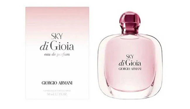 Review 9 chai nước hoa nữ Giorgio Armani thơm lâu quyến rũ