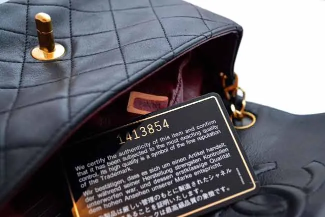 12 cách phân biệt túi xách Chanel chính hãng Thật - Giả nhanh chóng