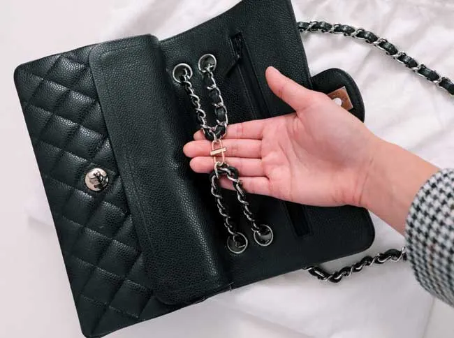 12 cách phân biệt túi xách Chanel chính hãng Thật - Giả nhanh chóng