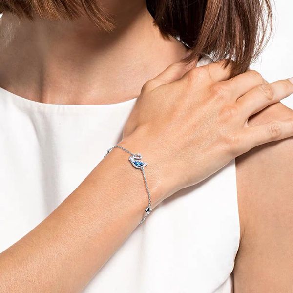 Vòng Đeo Tay Swarovski Dazzling Swan Bracelet 5563465 Hình Thiên Nga Xanh Size M - Trang sức - Vua Hàng Hiệu