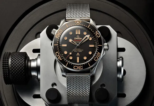Review đồng hồ Omega có tốt không? Hướng dẫn phân biệt đồng hồ Omega thật - giả