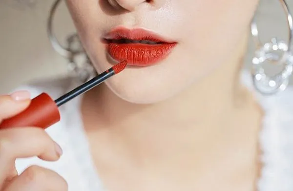 Son kem là gì? Top 15 thỏi son kem đẹp chất đẹp không khô hot trend năm nay - 1