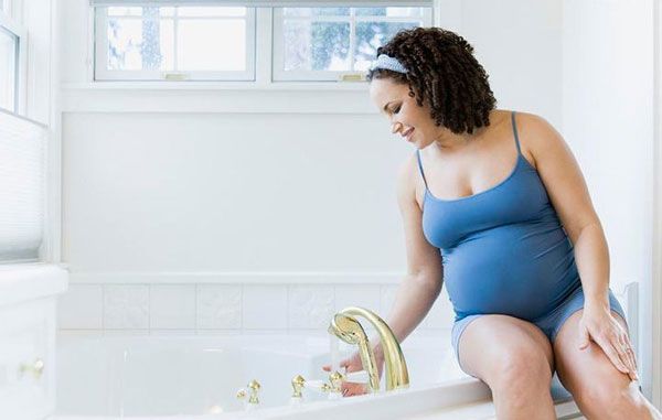 Top 10 sữa tắm cho bà bầu giúp thân thiện với làn da cho bé trắng đẹp cho mẹ