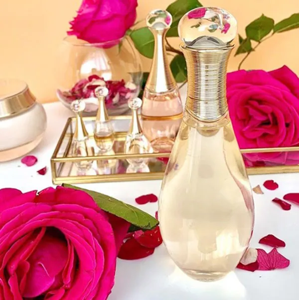 Review 9 sữa tắm trắng da không ăn nắng được nhiều khách hàng yêu thích hiện nay