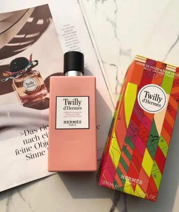 Review 9 sữa tắm trắng da không ăn nắng được nhiều khách hàng yêu thích hiện nay