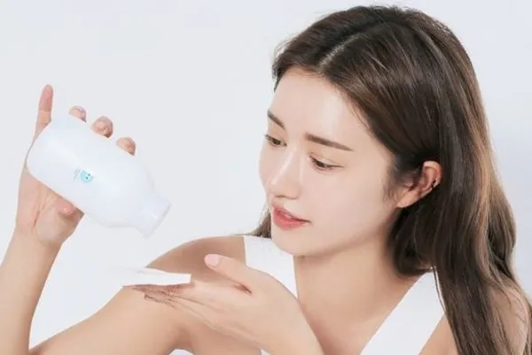 Top 8 toner cho da nhạy cảm dưỡng da khỏe mạnh và căng bóng