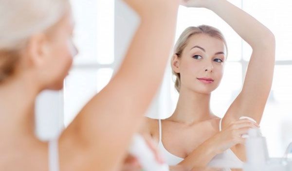 Top 5 xịt khử mùi thơm hương nước hoa và không gây ố vàng áo cho nữ - 5