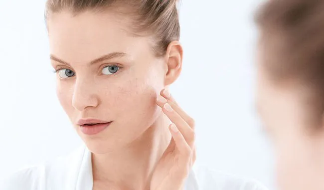 Hydroquinone là gì? Top 5 sản phẩm Hydroquinone trị nám dưỡng trắng da chất lượng tốt