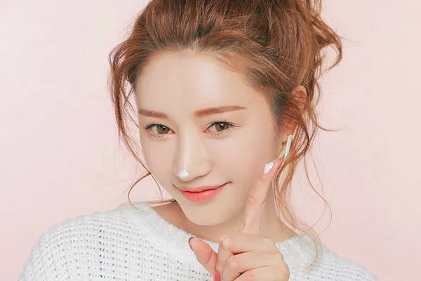 Retinol là gì? Cách sử dụng Retinol cho người mới bắt đầu