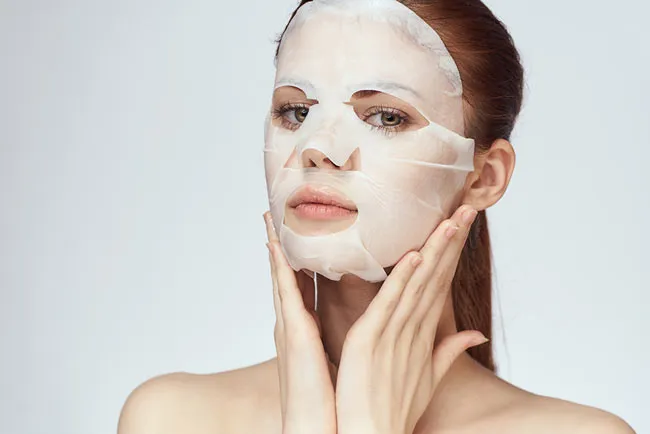 Đắp Mặt Nạ Xong Có Cần Rửa Mặt Không? Cách Dùng Đúng