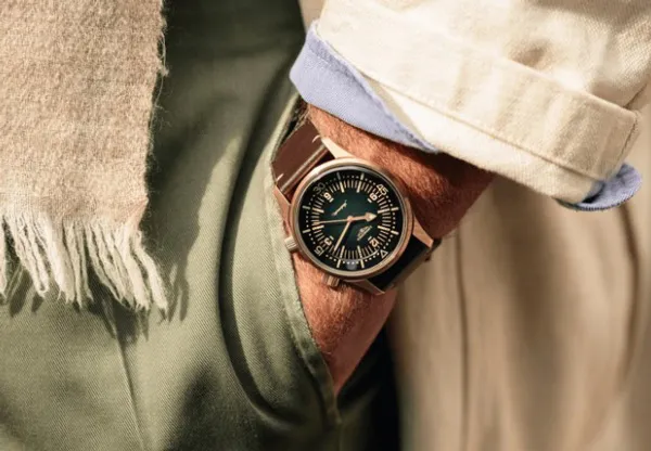 So sánh đồng hồ Patek Philippe và đồng hồ Longines loại nào tốt hơn?