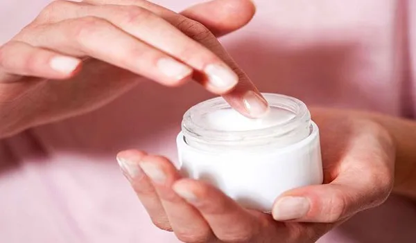 Emulsion là gì và có tác dụng gì cho da trong quy trình làm đẹp?