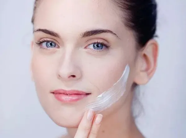 Essence là gì? Top 10 Essence được đánh giá tốt hiện nay