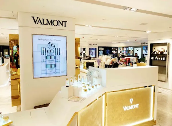 Kem Chống Nắng Trẻ Hóa Da Valmont Just Time Perfection Golden Beige 30ml - Kem chống nắng - Vua Hàng Hiệu