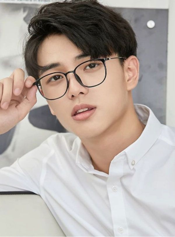 Top 5 gọng kính cận nam đang dẫn đầu xu hướng bạn nổi trội định phải mua