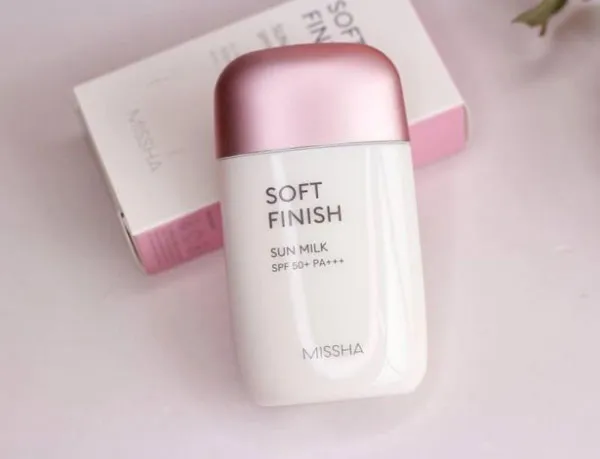 Top 8 kem chống nắng SPF 50 của Hàn Quốc bảo vệ da rất tối ưu hiện nay