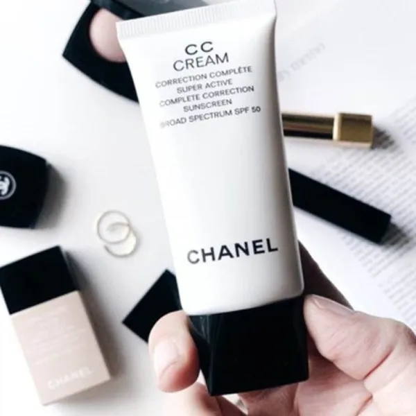 Top 5 kem nền Chanel cho da dầu kiềm dầu cực đỉnh giúp da mịn màng