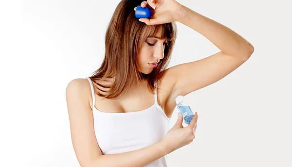 Top 9 lăn khử mùi làm trắng nách cho da khô thoáng mịn màng
