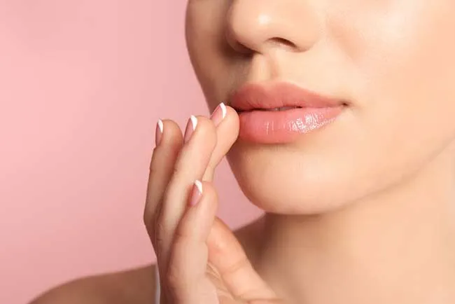 Top 15 mặt nạ môi được nhiều khách hàng yêu thích cho đôi môi mềm mại căng mọng hơn