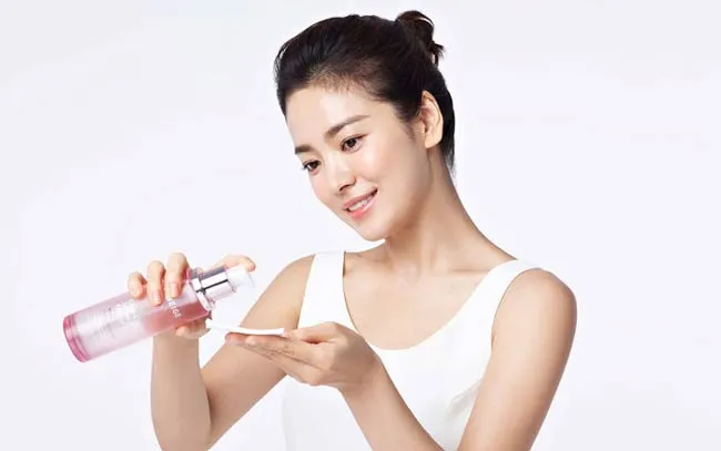  3 cách sử dụng nước hoa hồng dưỡng da tăng hiệu quả gấp đôi - 2