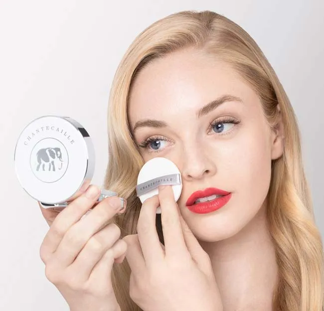 Top 10 phấn nước che khuyết điểm cao cấp cho lớp nền hoàn hảo