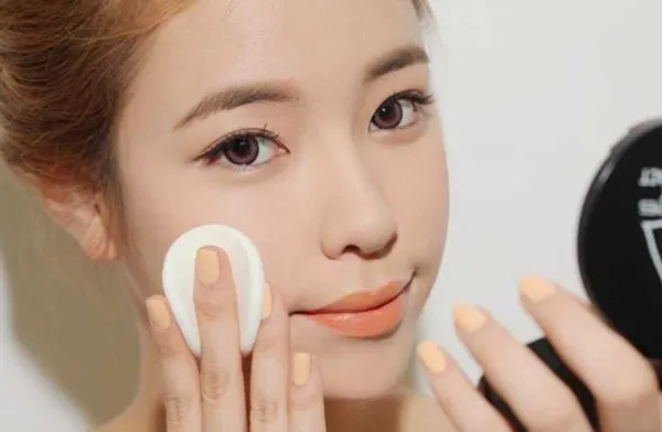 Top 4 tone màu phấn phủ Gucci Poudre lên da tự nhiên được yêu rất thích
