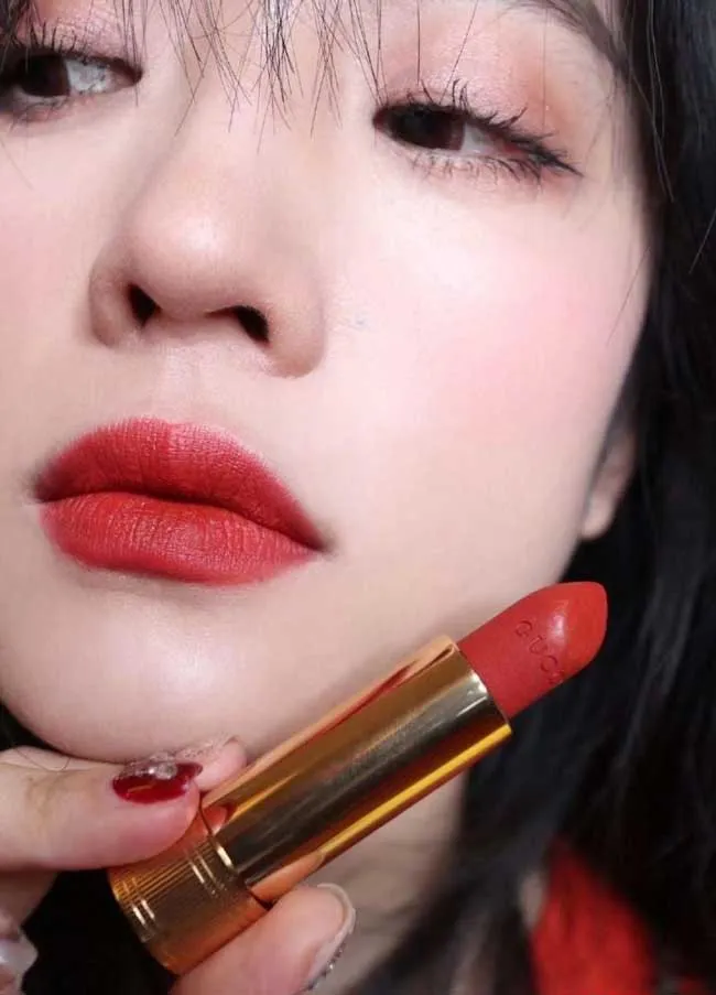 Top 9 thỏi son hot trend 2025 có màu vô cùng đẹp hiện nay