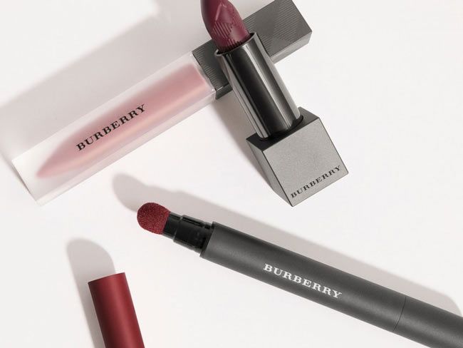 Review 11 thỏi son lì Burberry Lip Velvet màu đẹp chất mịn nàng nên thử