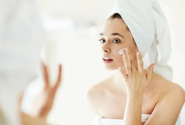 Top 14 sữa rửa mặt trị thâm hiệu quả giúp làm đều màu da