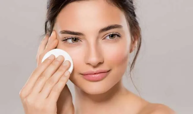 Top 9 tẩy tế bào chết da mặt chất lượng tốt cho da mịn màng trắng sáng