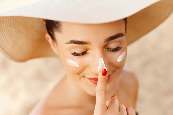 Top 12 Kem chống nắng cho da nám chất lượng tốt thân thiện với làn da và hiệu quả
