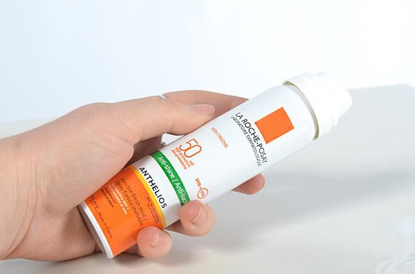 Top 9 xịt chống nắng được nhiều khách hàng yêu thích hiện nay bảo vệ da rất tối ưu