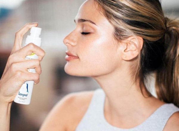 Top 9 xịt chống nắng được nhiều khách hàng yêu thích hiện nay bảo vệ da rất tối ưu