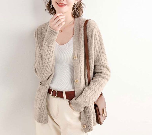 7 kiểu áo khoác len cardigan cho nữ dẫn đầu xu hướng thời trang 2025