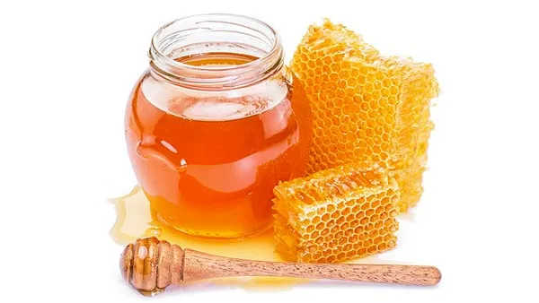Top 10 cách hỗ trợ làm sạch mụn cám tại nhà từ các nguyên liệu thiên nhiên