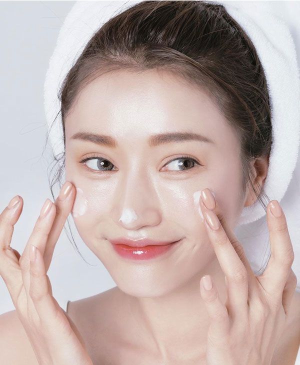 Top 10 kem chống nắng dưới 200k bảo vệ da được nhiều khách hàng yêu thích nên dùng