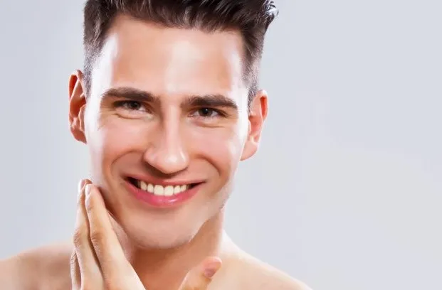 sản phẩm hỗ trợ làm sạch mụn cho nam 1