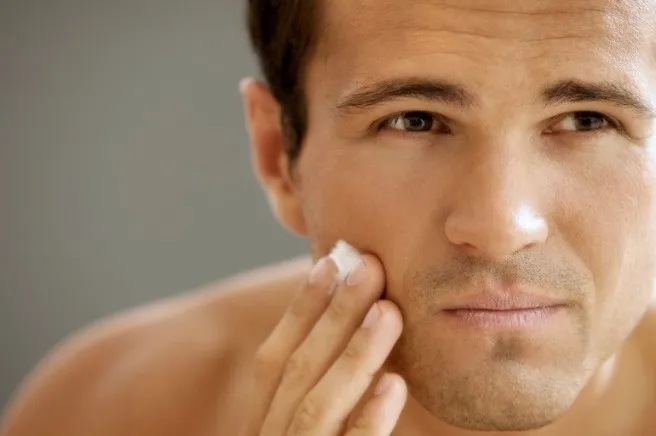 Top 11 sản phẩm hỗ trợ làm sạch mụn cho nam hiệu quả tốt hiện nay - 2